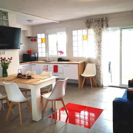 Apartment Cozy And Sunny Two Bedroom La Mata