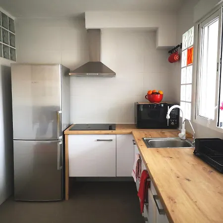 Cozy And Sunny Two Bedroom La Mata
